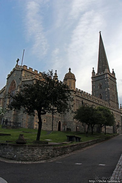 Вечернее знакомство с Дерри, прогулка в поисках отеля