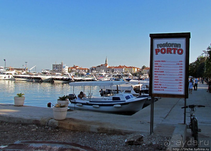 Порт в Будве, ну или скорее, стоянка для яхт и катеров