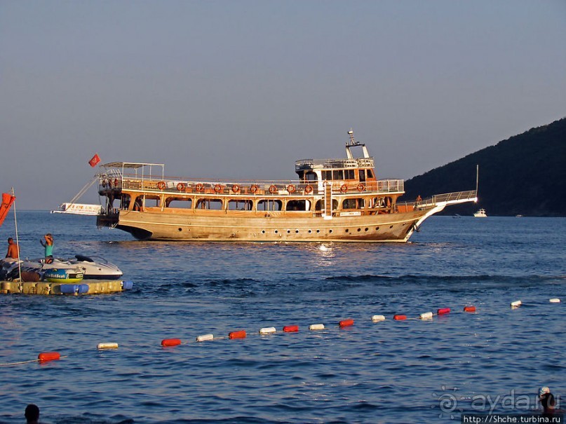 Порт в Будве, ну или скорее, стоянка для яхт и катеров