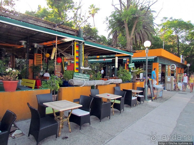 Порт в Будве, ну или скорее, стоянка для яхт и катеров