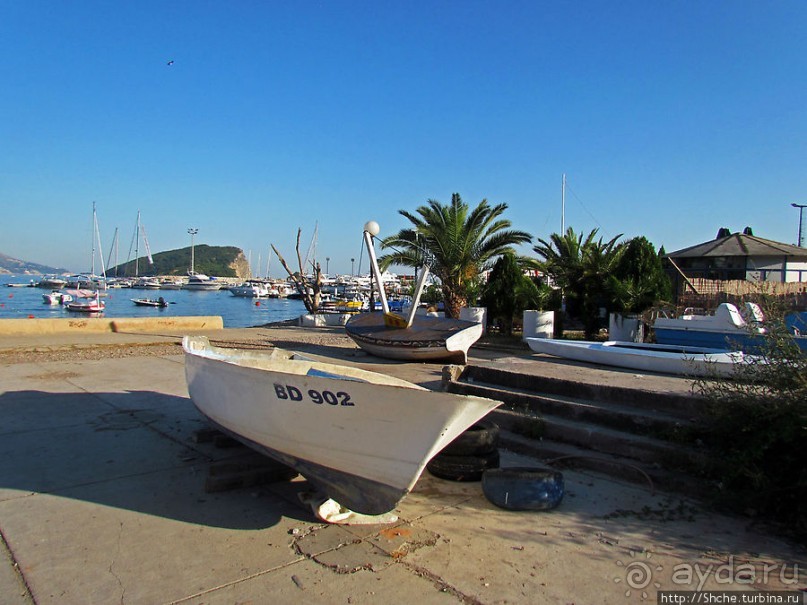 Порт в Будве, ну или скорее, стоянка для яхт и катеров