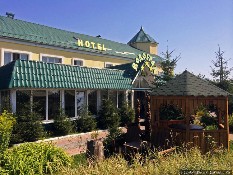 Еще одно душевное место на трассе Харьков-Киев