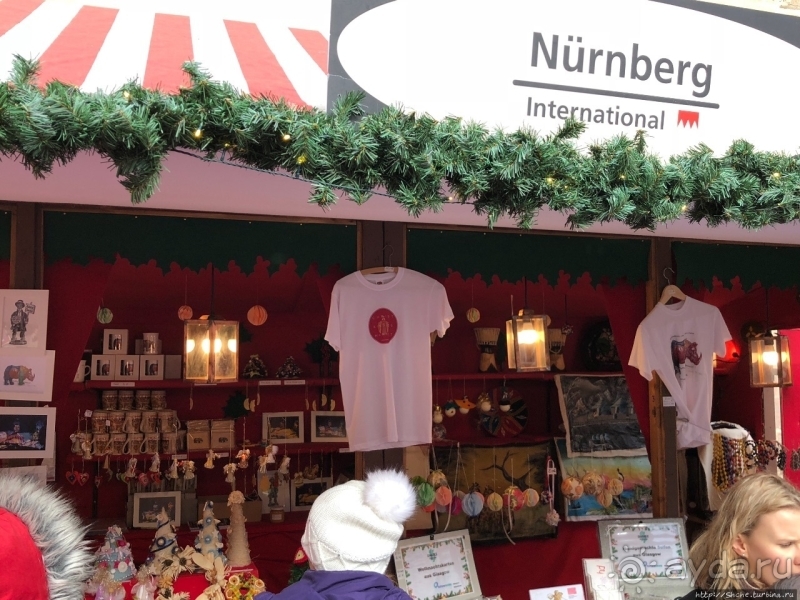 Рождественский подарок посетителям Нюрнберга от побратимов