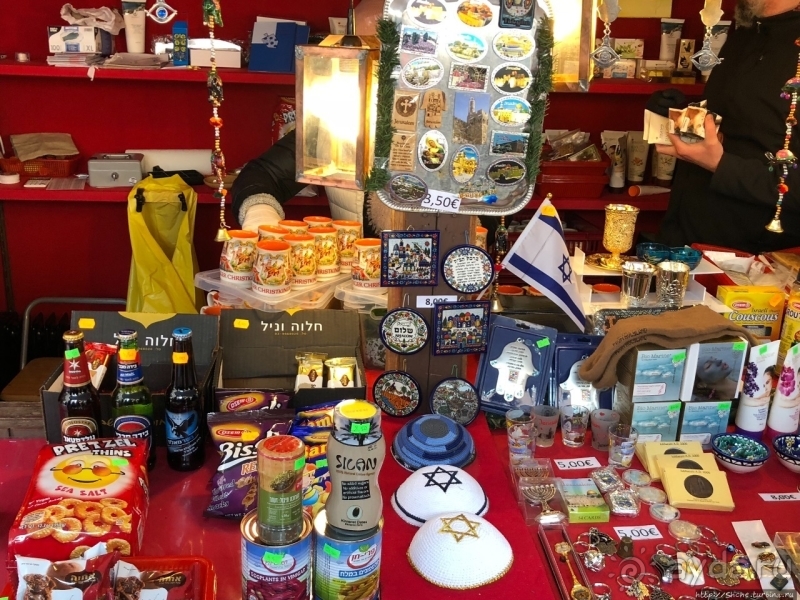 Рождественский подарок посетителям Нюрнберга от побратимов