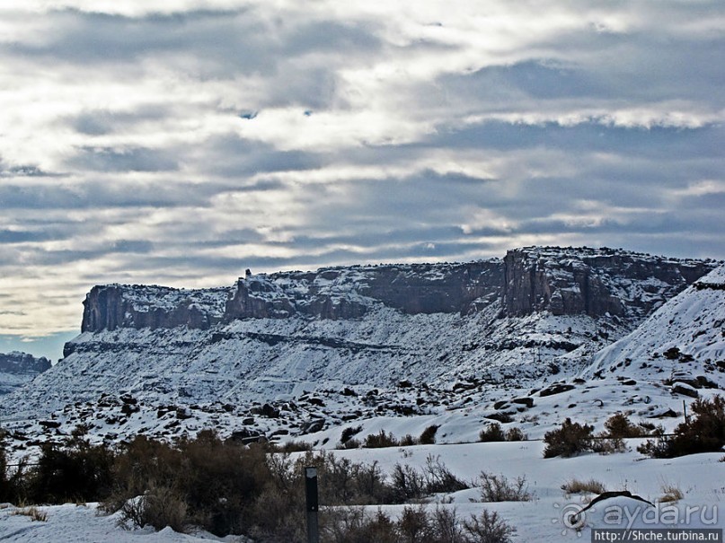 Альбом отзыва "По штату Юта зимою на авто. Въезжаем в Страну Каньонов"