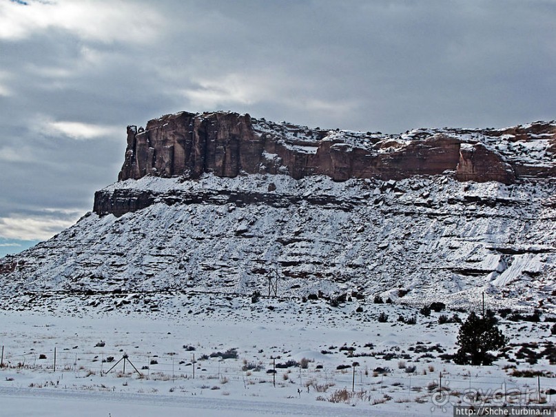 Альбом отзыва "По штату Юта зимою на авто. Въезжаем в Страну Каньонов"