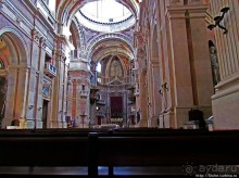 Мраморная базилика, размером с собор — все оттенки розового