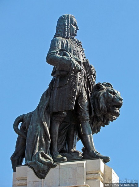 Памятник маркизу де Помбалю на одноименной площади