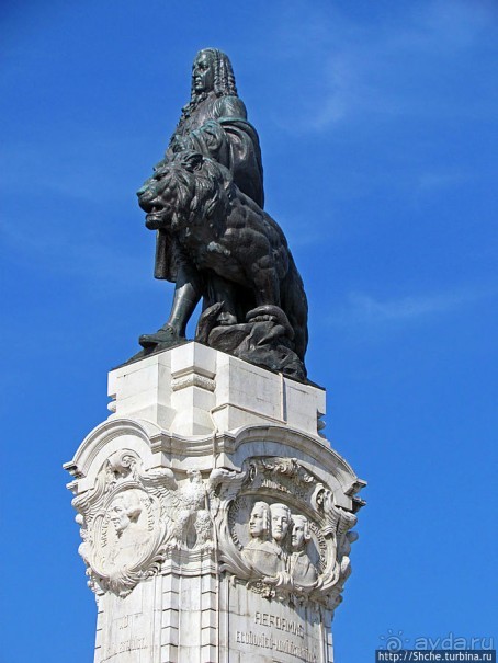 Памятник маркизу де Помбалю на одноименной площади