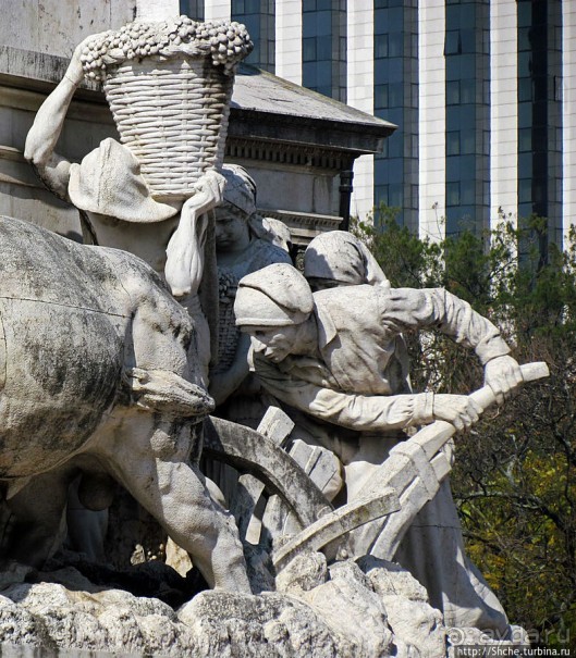 Памятник маркизу де Помбалю на одноименной площади