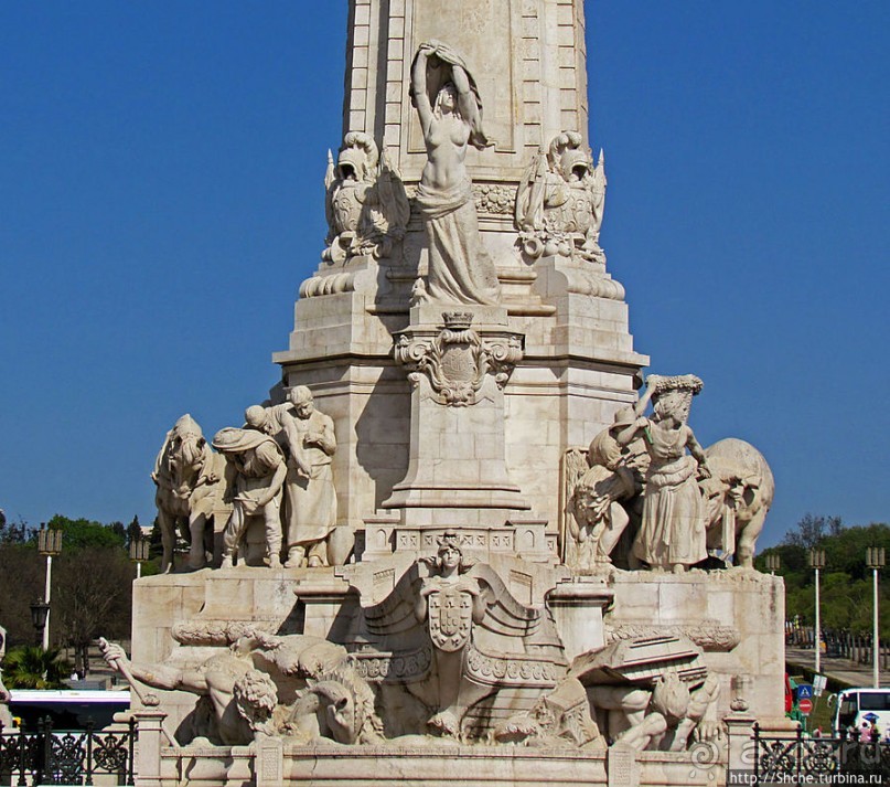 Памятник маркизу де Помбалю на одноименной площади