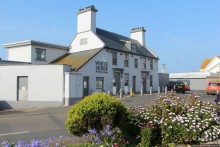 Отель на пляже в столице Джерси