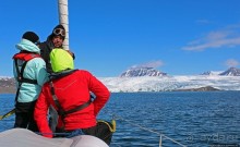 Ледничок-чок-чок ползет