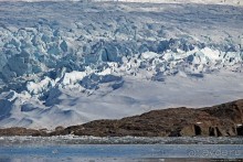 Ледничок-чок-чок ползет