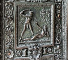 Рассмотрим по-внимательнее... детали Лорето