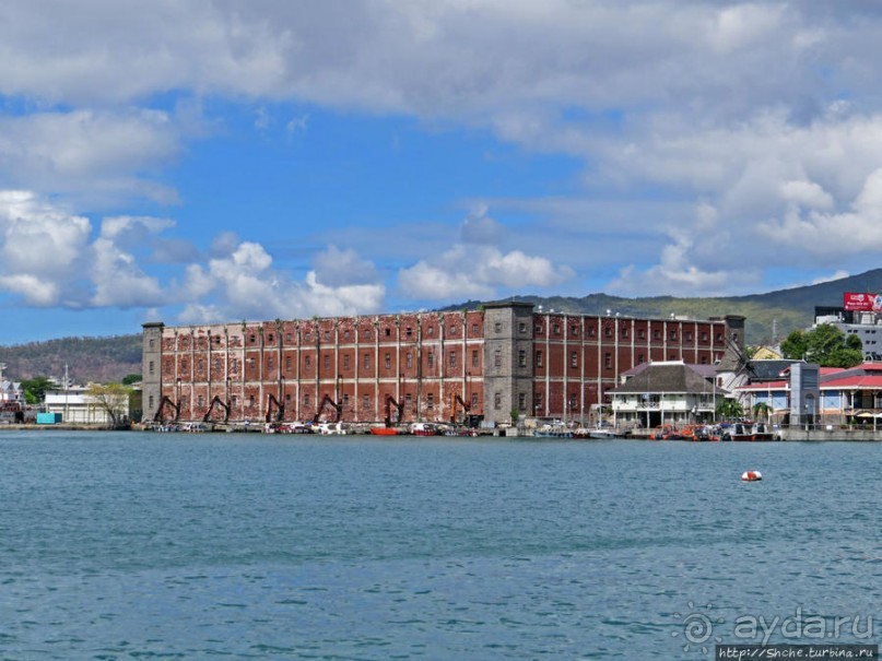 Набережная — самое цивильное место в столице Маврикия