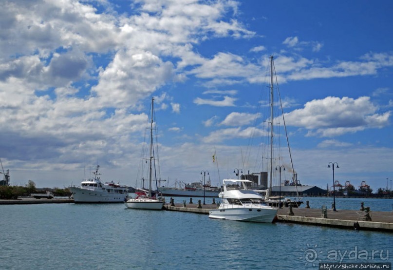 Набережная — самое цивильное место в столице Маврикия