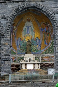 Базилика Богоматери Розария в Лурде (нижняя)