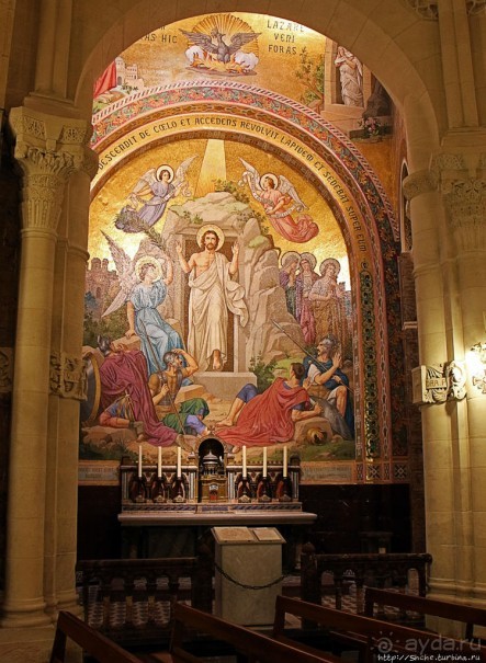 Базилика Богоматери Розария в Лурде (нижняя)