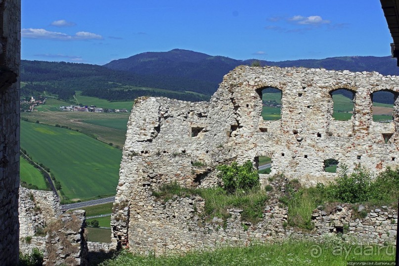 В чистом поле Град стоит... Spišsky hrad ( ЮНЕСКО 620-001)