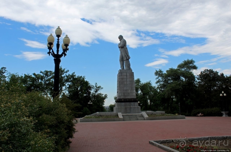 Монастырский остров на Днепре в Днепре