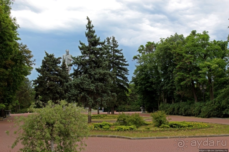 Монастырский остров на Днепре в Днепре