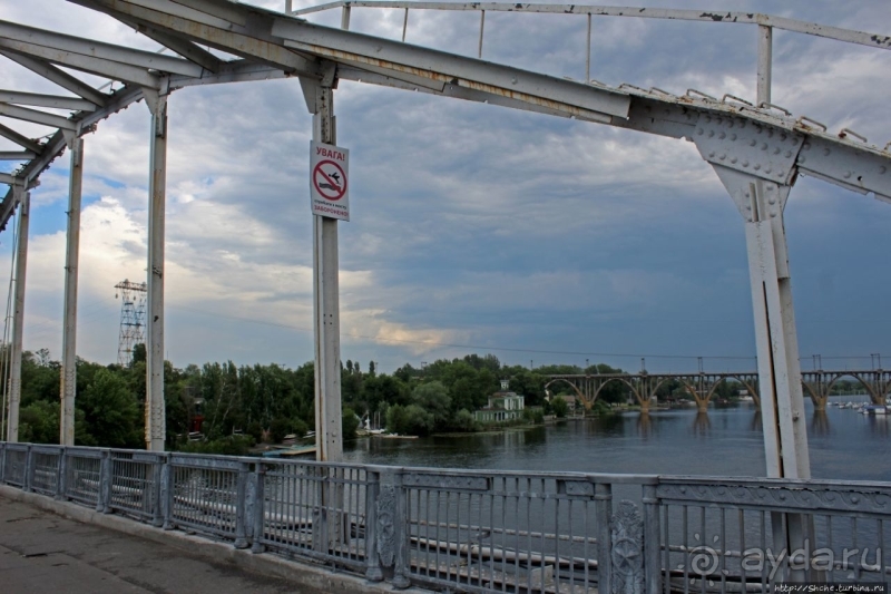 Монастырский остров на Днепре в Днепре