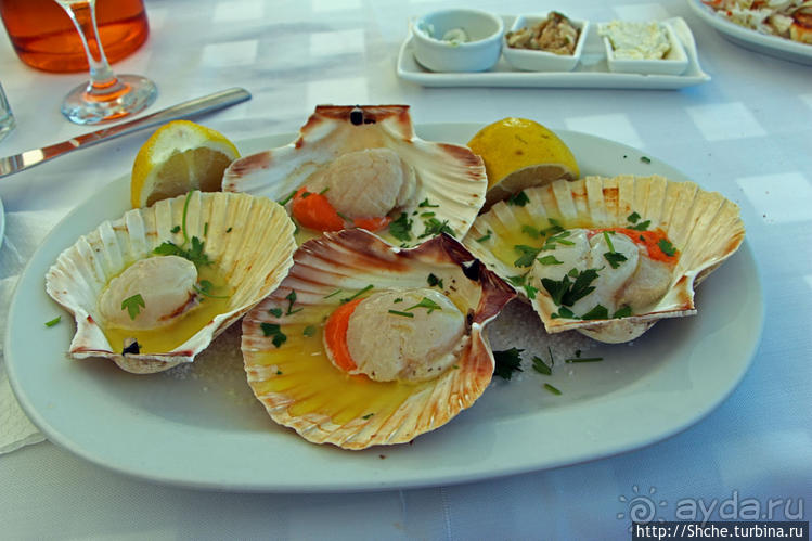 Отличная рыбная таверна с шикарной панорамой в Афитосе