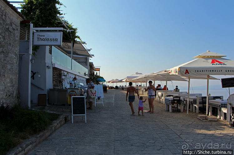 Отличная рыбная таверна с шикарной панорамой в Афитосе