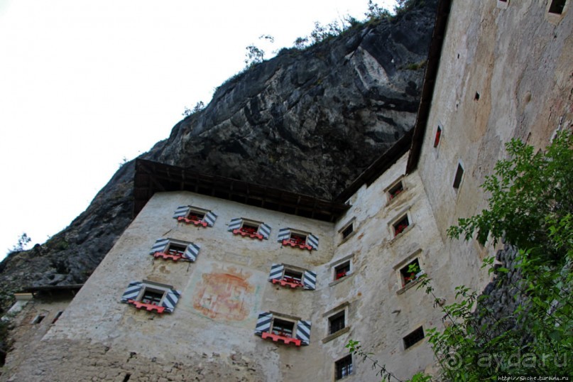 "Предпещерный" — старейший и славнейший замок Словении