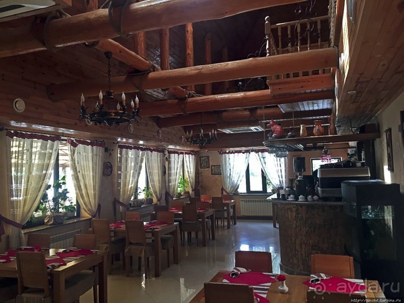 "Хата лісника" — ресторан украинской кухни