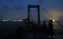 Ночной рынок морепродуктов на искусственном моле в Вонсане