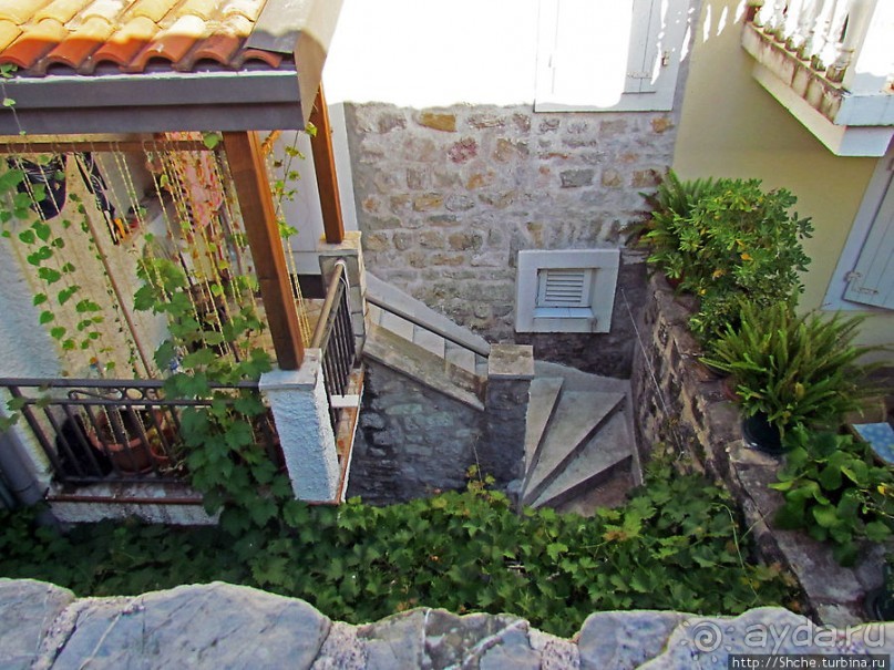 Прогулка по крепостной стене Старой Будвы