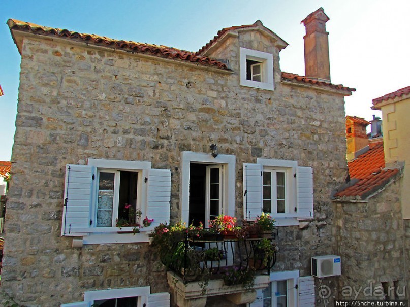 Прогулка по крепостной стене Старой Будвы