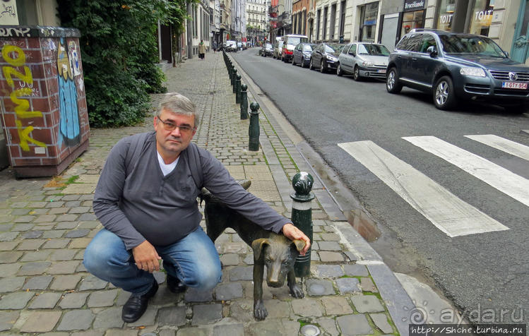 Кто писает в Брюсселе по утрам? Мальчик, девочка, ... собака