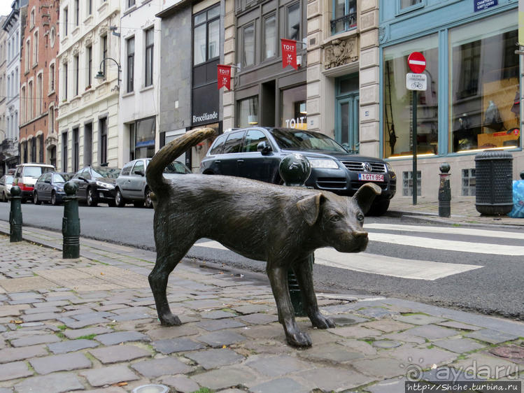 Кто писает в Брюсселе по утрам? Мальчик, девочка, ... собака