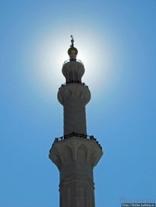 Мечеть шейха Зайда — Белоснежное чудо в песках Абу-Даби