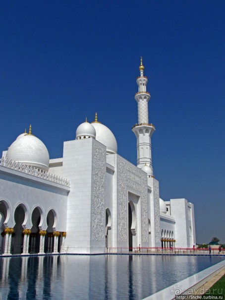 Мечеть шейха Зайда — Белоснежное чудо в песках Абу-Даби
