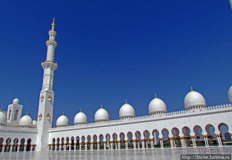 Мечеть шейха Зайда — Белоснежное чудо в песках Абу-Даби