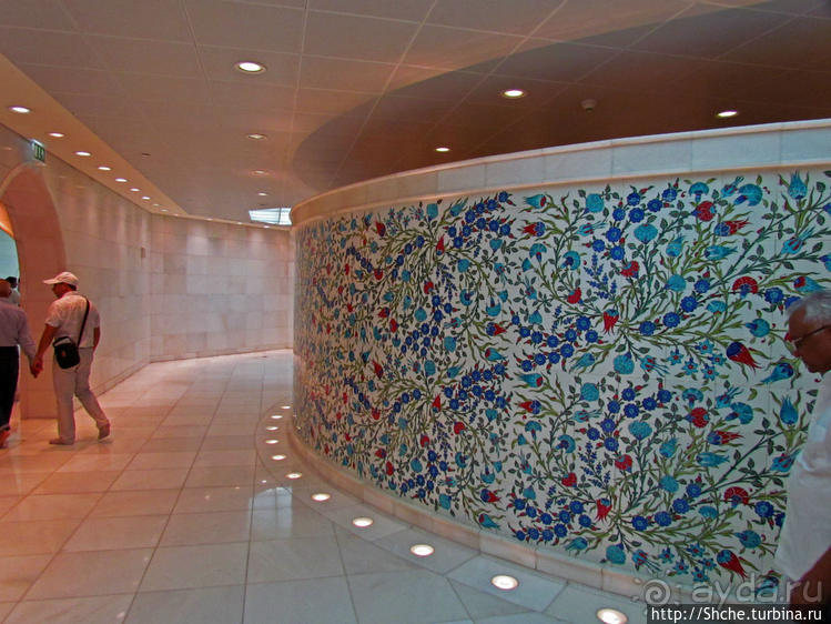 Мечеть шейха Зайда — Белоснежное чудо в песках Абу-Даби