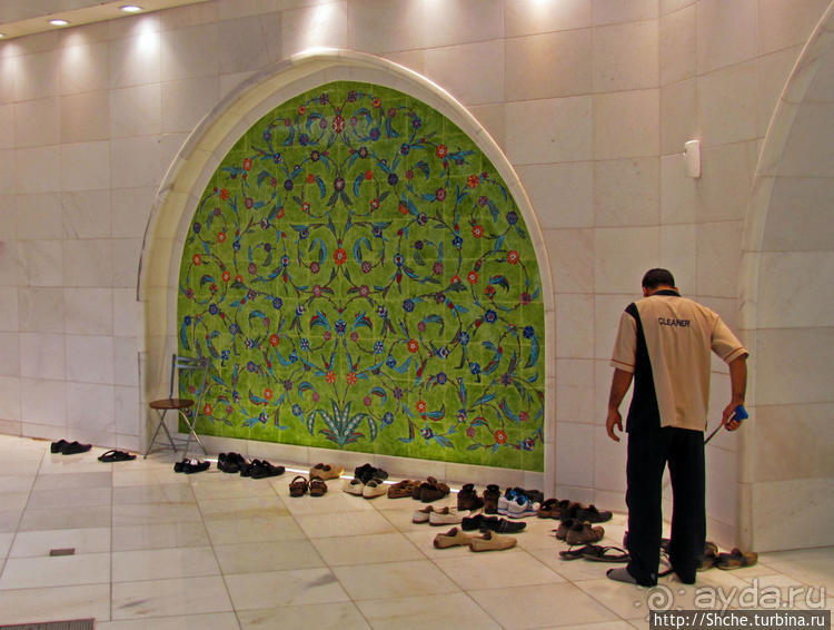 Мечеть шейха Зайда — Белоснежное чудо в песках Абу-Даби