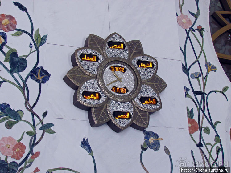 Мечеть шейха Зайда — Белоснежное чудо в песках Абу-Даби