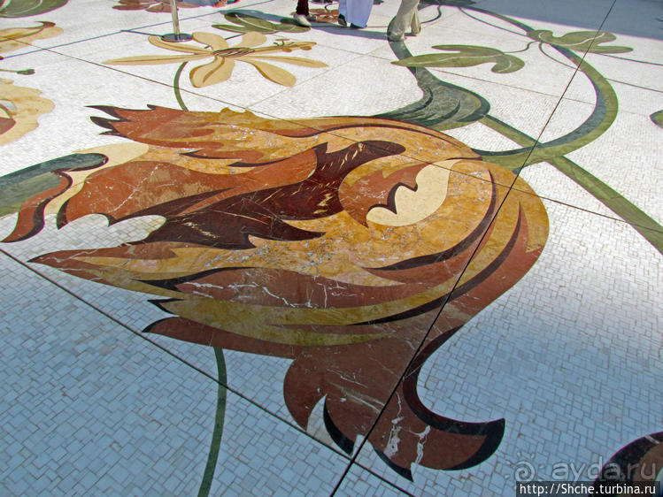 Мечеть шейха Зайда — Белоснежное чудо в песках Абу-Даби