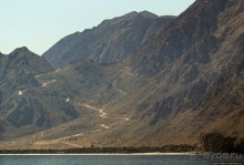 Оманские фьерды... Скалистое побережье Мусандама