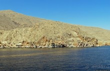 Оманские фьерды... Скалистое побережье Мусандама