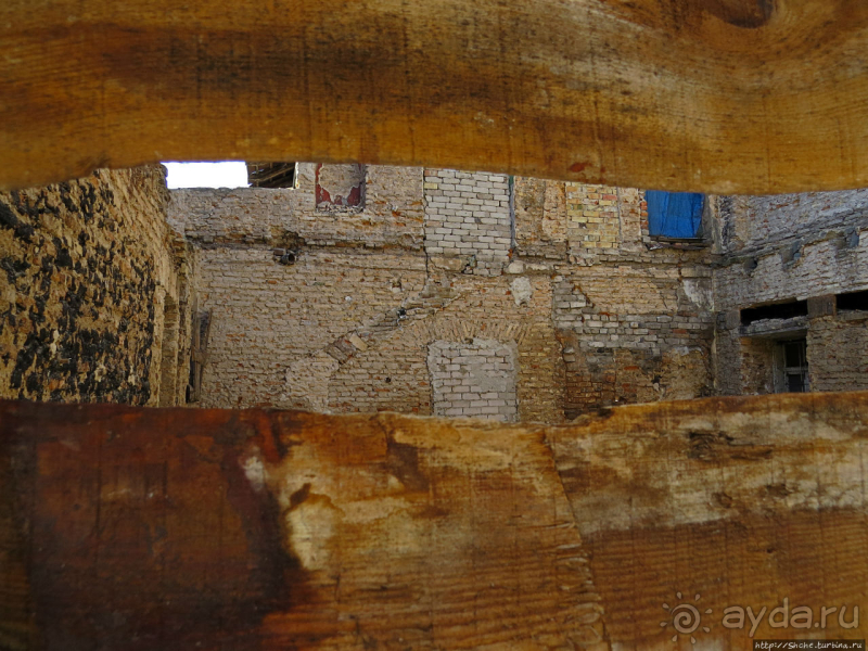 Республика Ужупис — Не побеждай Не защищайся Не сдавайся 