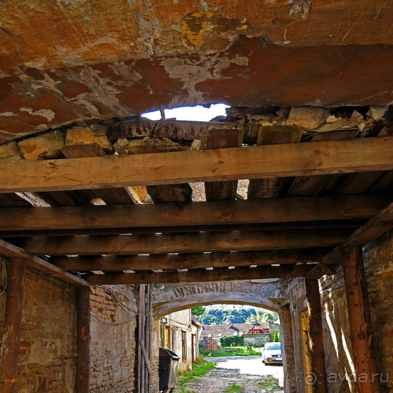 Республика Ужупис — Не побеждай Не защищайся Не сдавайся 