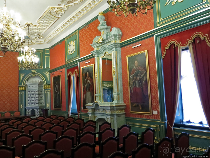 Аки хоромы царские — интерьеры замка Радзивиллов в Несвиже 