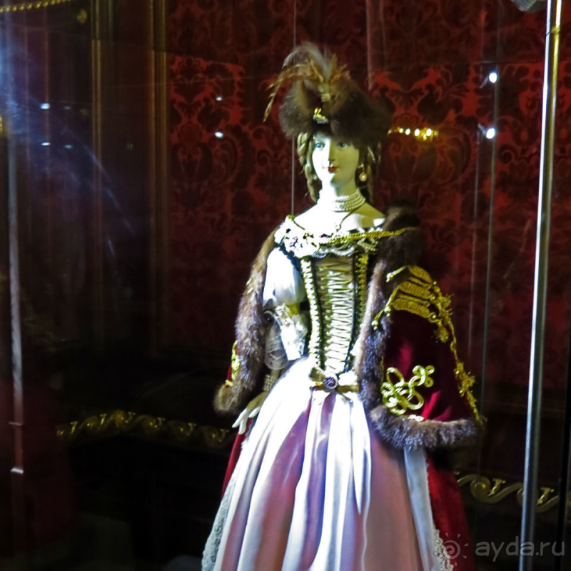 Аки хоромы царские — интерьеры замка Радзивиллов в Несвиже 