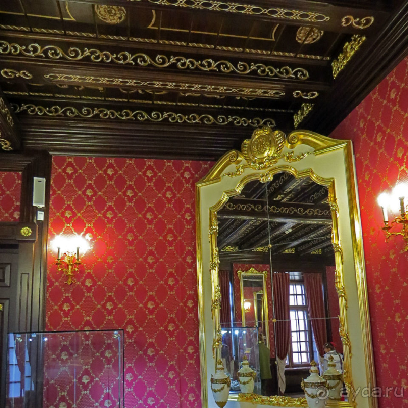 Альбом истории "Аки хоромы царские — интерьеры замка Радзивиллов в Несвиже "